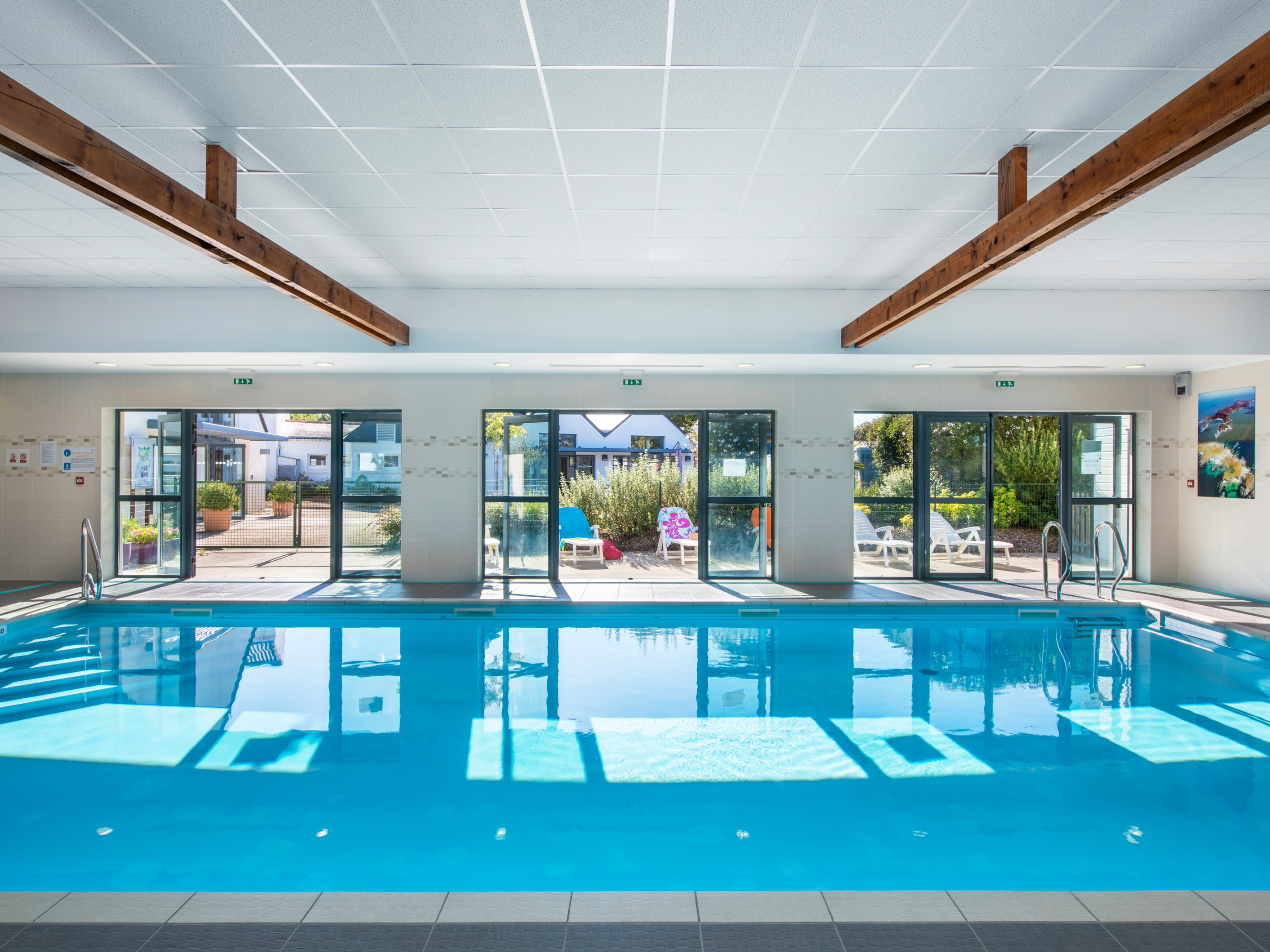 Piscine / hammam au village vacances La Pierre Bleue